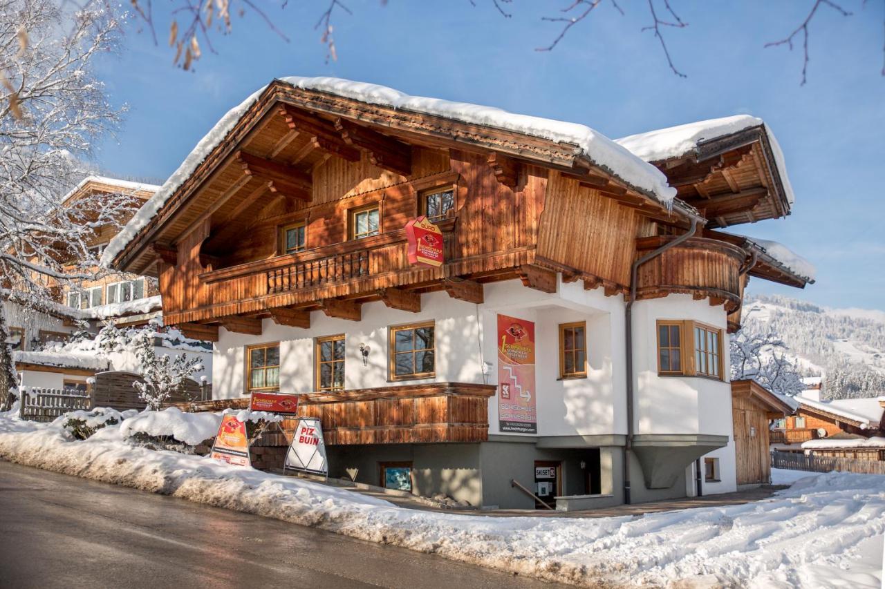 Landhaus Kostenzer Mit Sauna Fuegen Ngoại thất bức ảnh